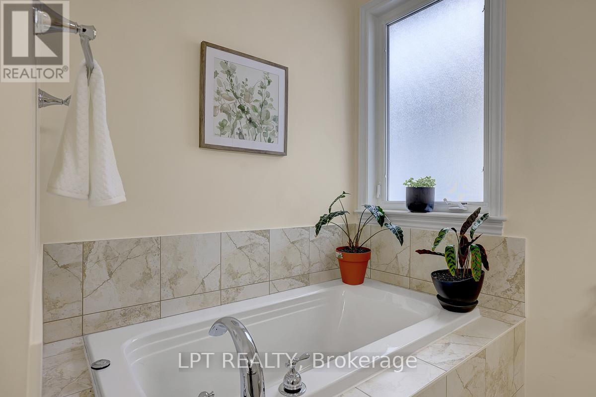 346 JACKSON STITT CIRCLE - 23