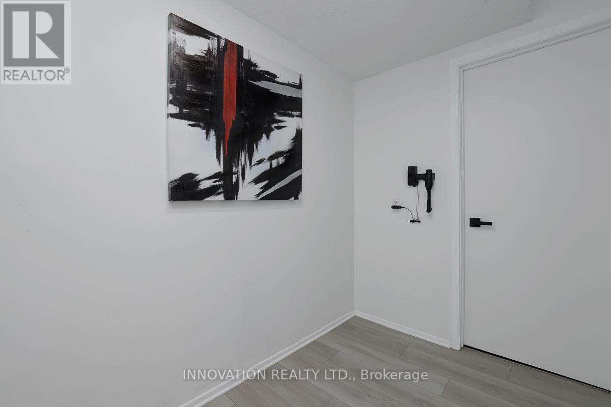 177 PICKFORD DRIVE - 33