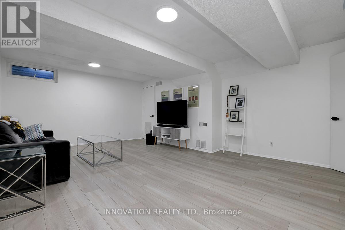 177 PICKFORD DRIVE - 36