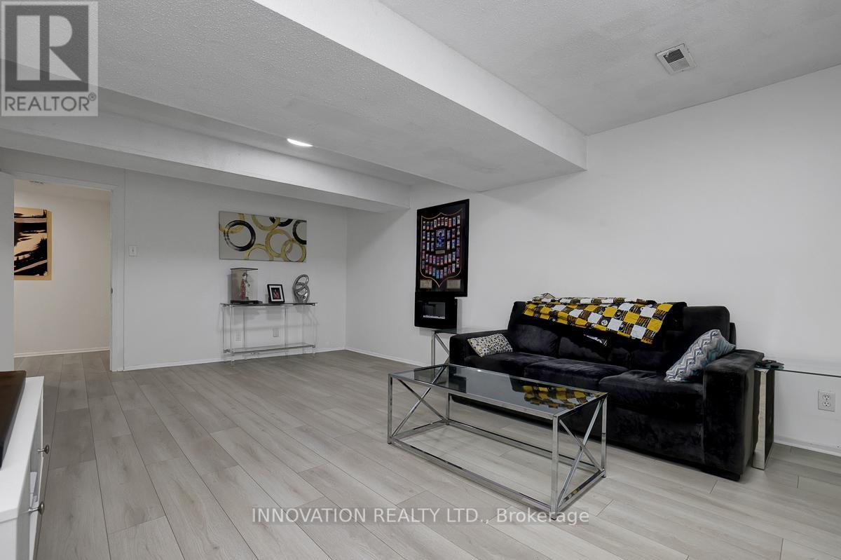 177 PICKFORD DRIVE - 38