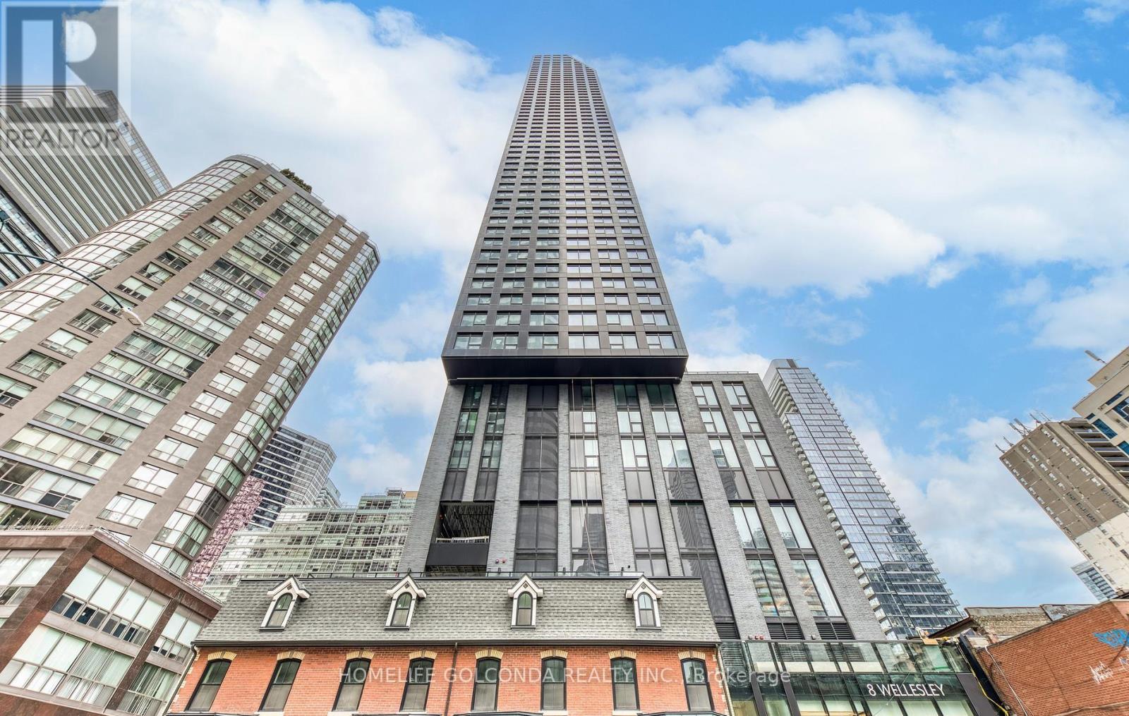 Listing photo of 2702 - 8 WELLESLEY STREET W