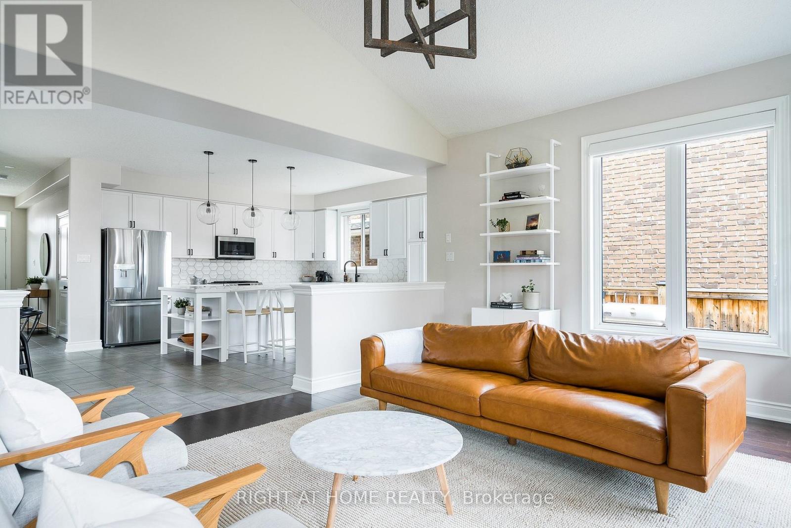 98 GARBUTT CRESCENT - 10