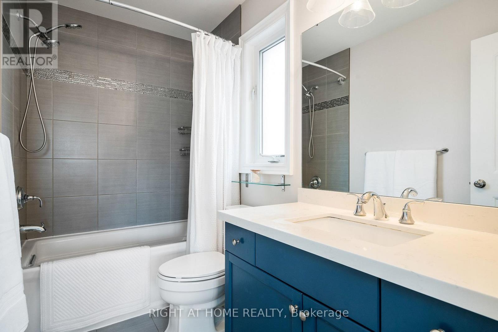 98 GARBUTT CRESCENT - 28