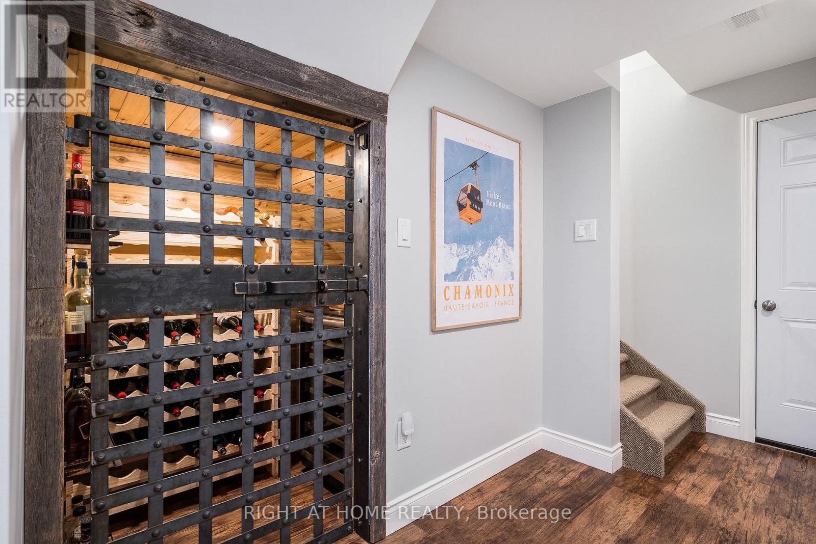 98 GARBUTT CRESCENT - 35