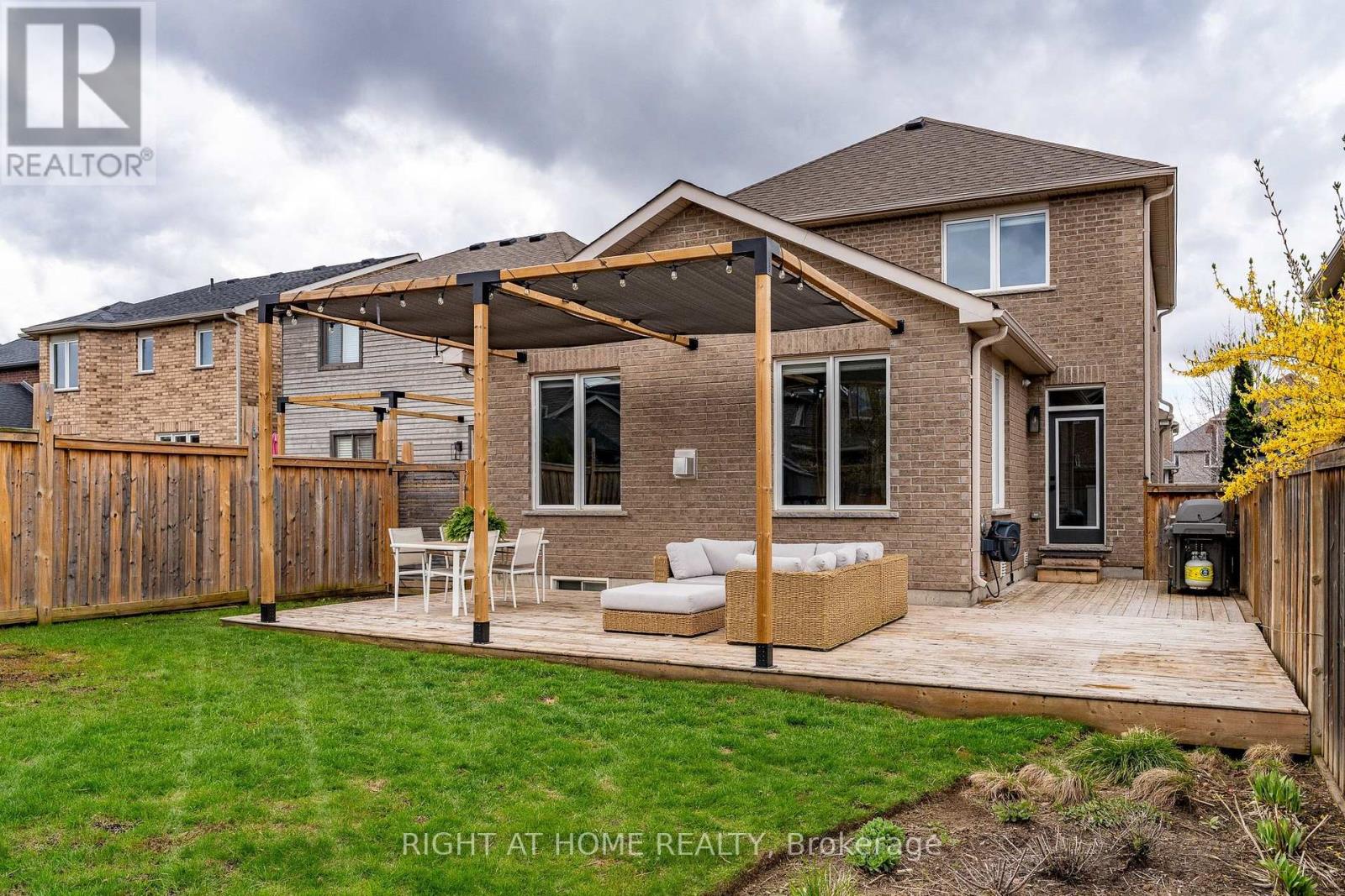 98 GARBUTT CRESCENT - 49