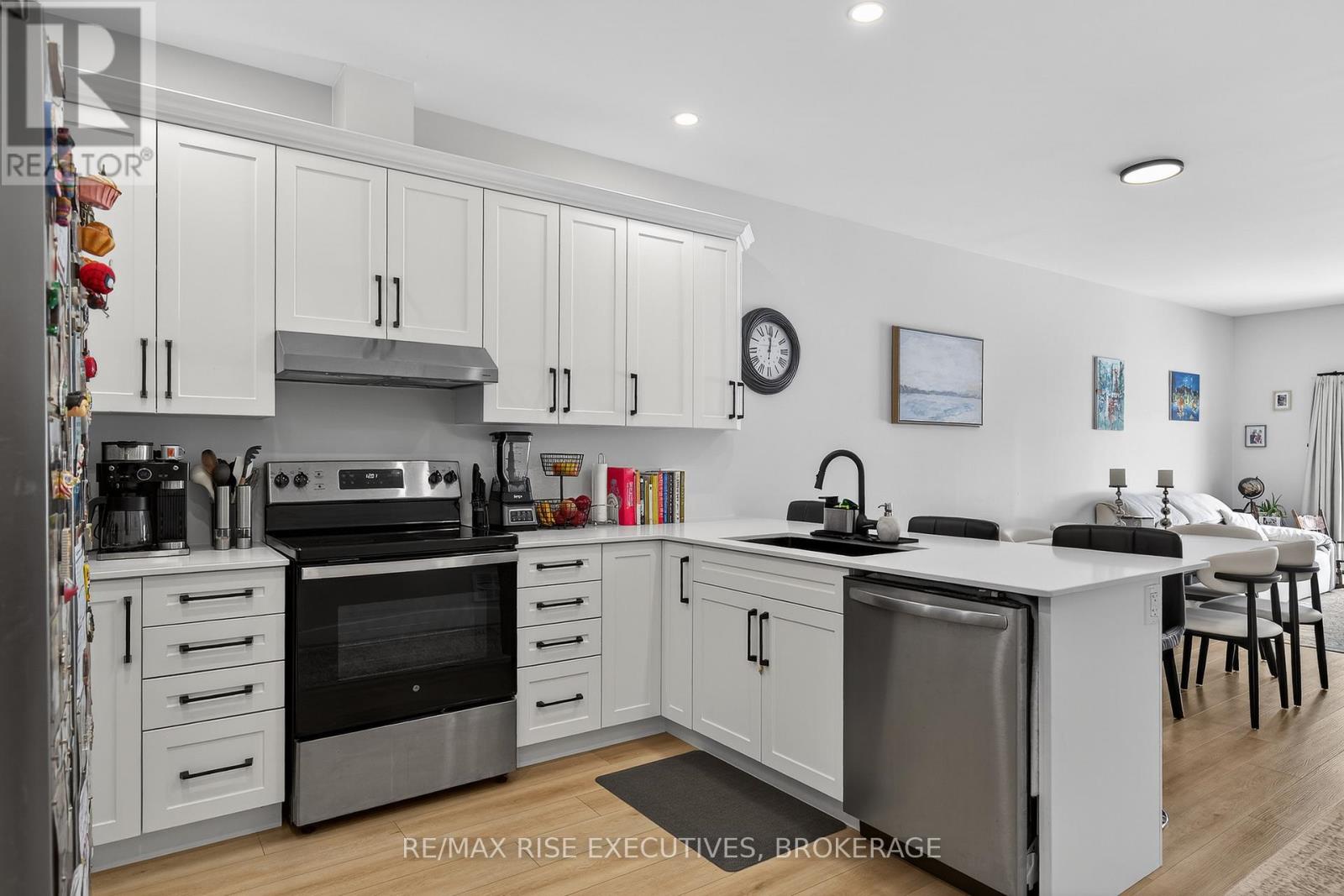 51 POTTER DRIVE - 11