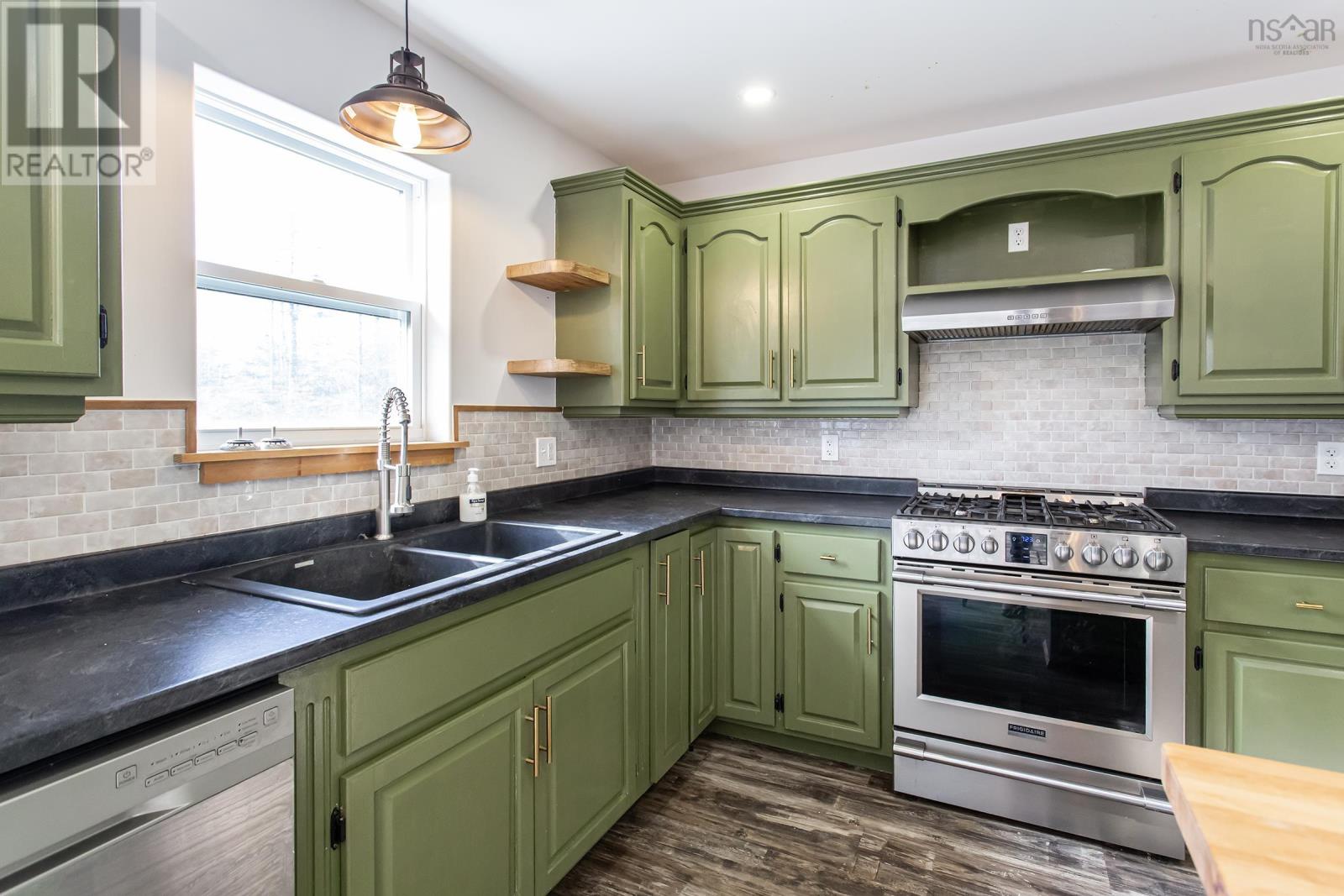 238 Crocker Road - 8