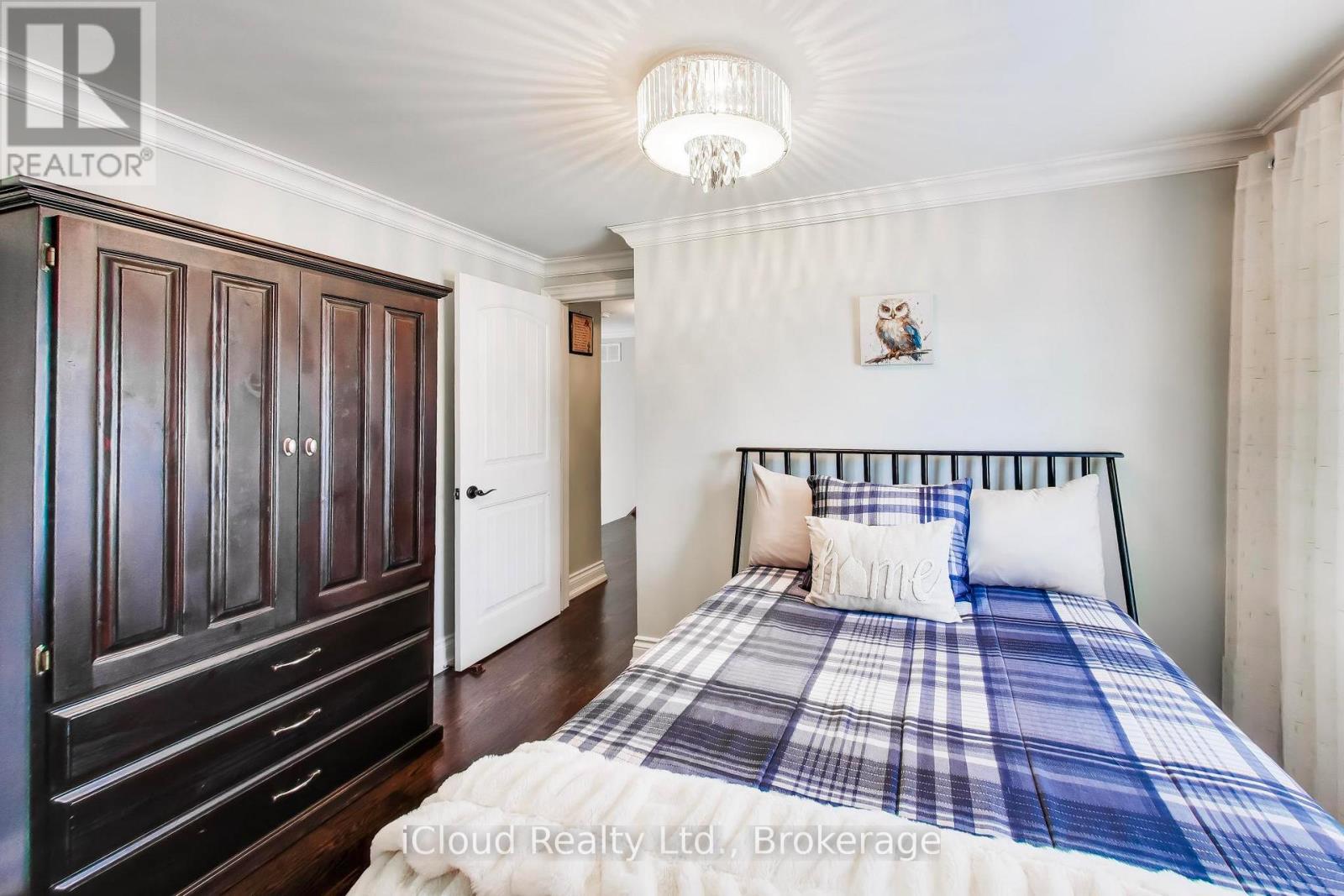 29 PUMFREY CRESCENT - 25