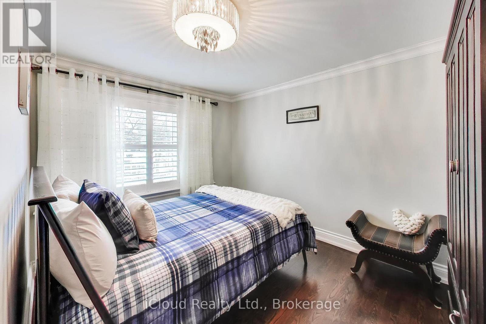 29 PUMFREY CRESCENT - 26