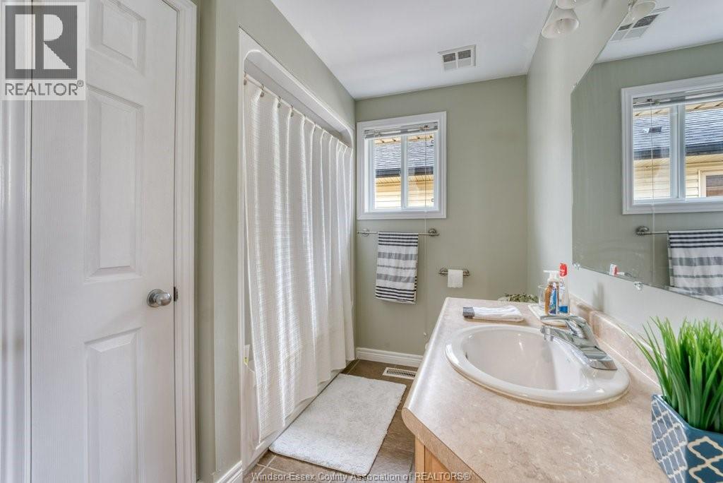 500 DONLON, LaSalle, Ontario, N9J3Y2 — Photo 21