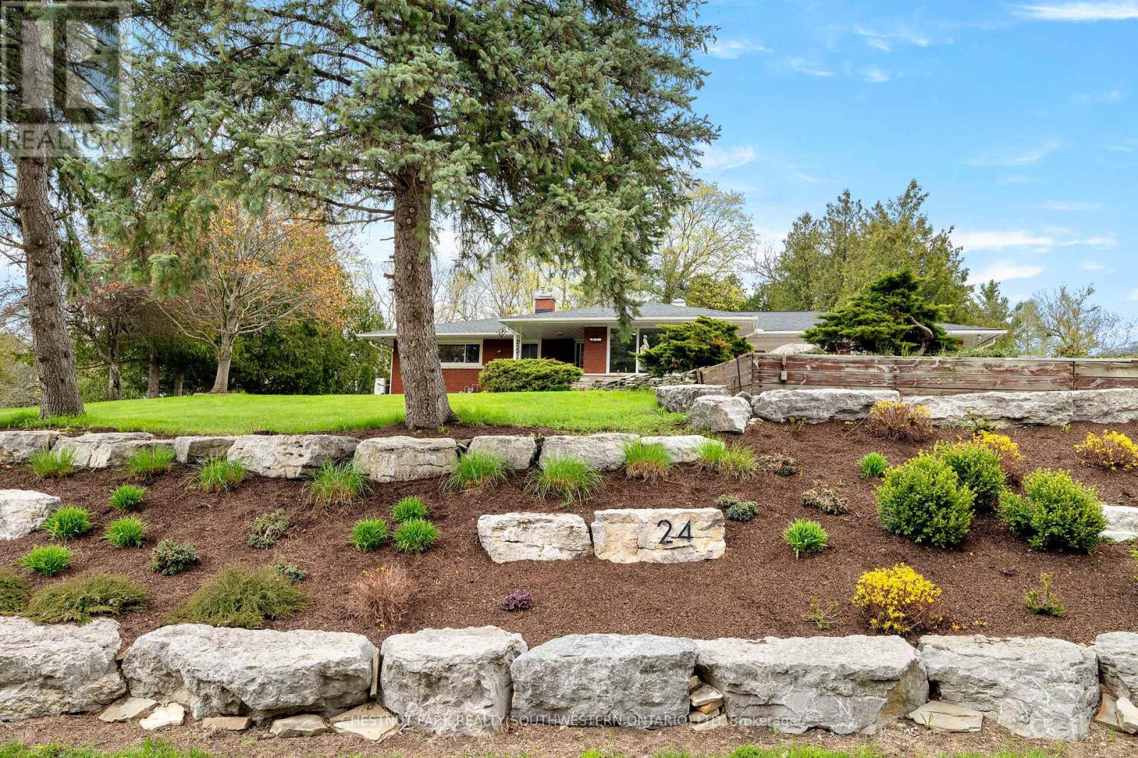 24 GRAND HILL DRIVE - 2
