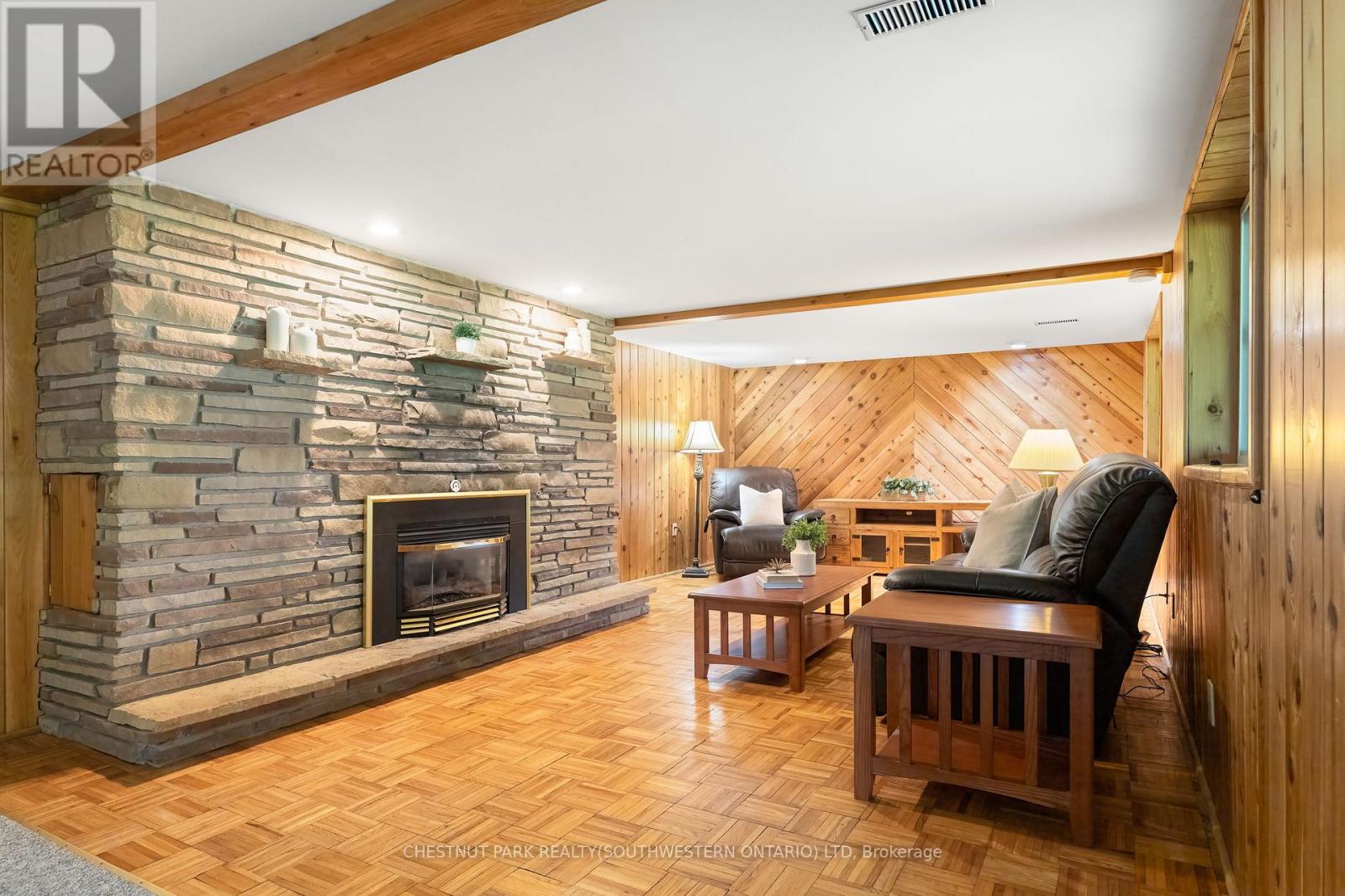 24 GRAND HILL DRIVE - 23