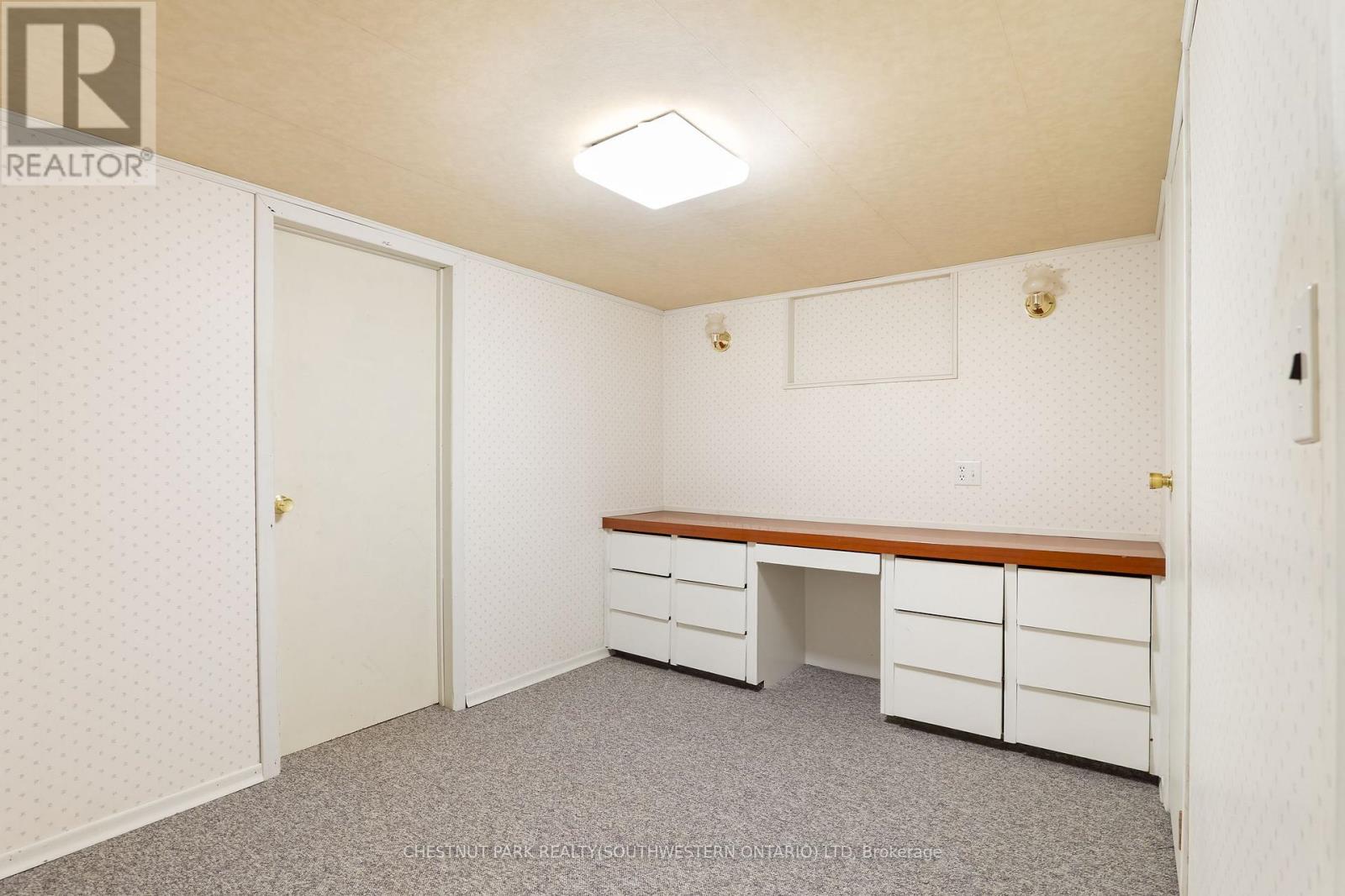 24 GRAND HILL DRIVE - 28