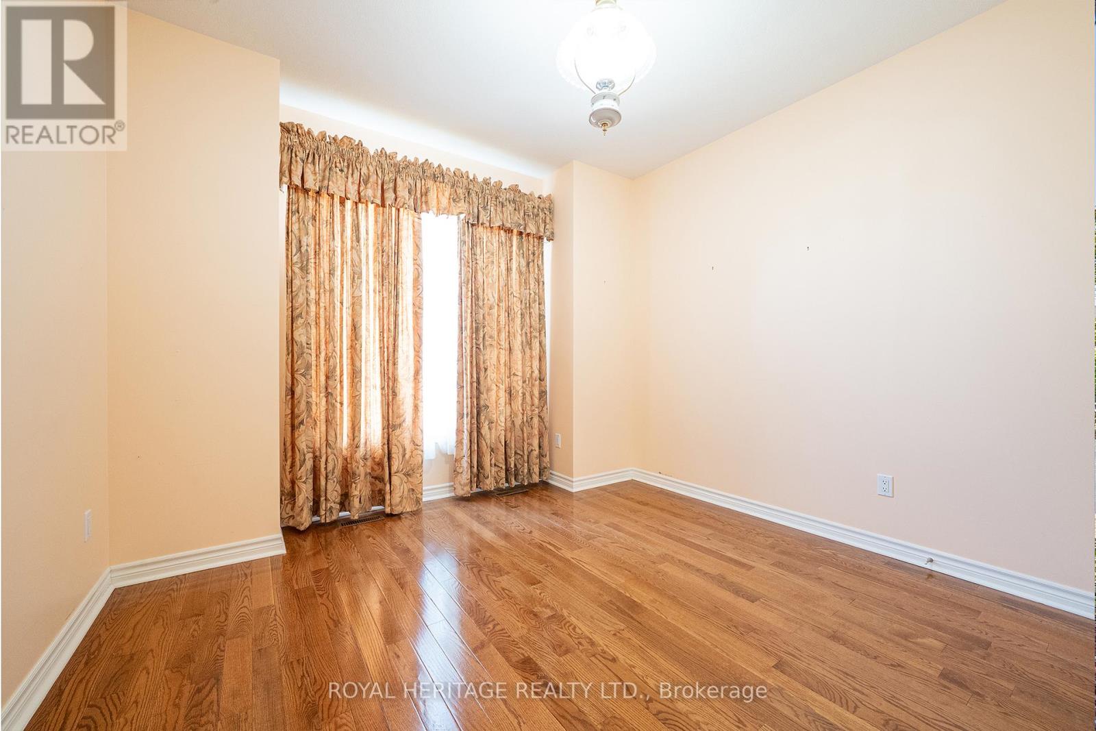 58 ELMDALE DRIVE - 20