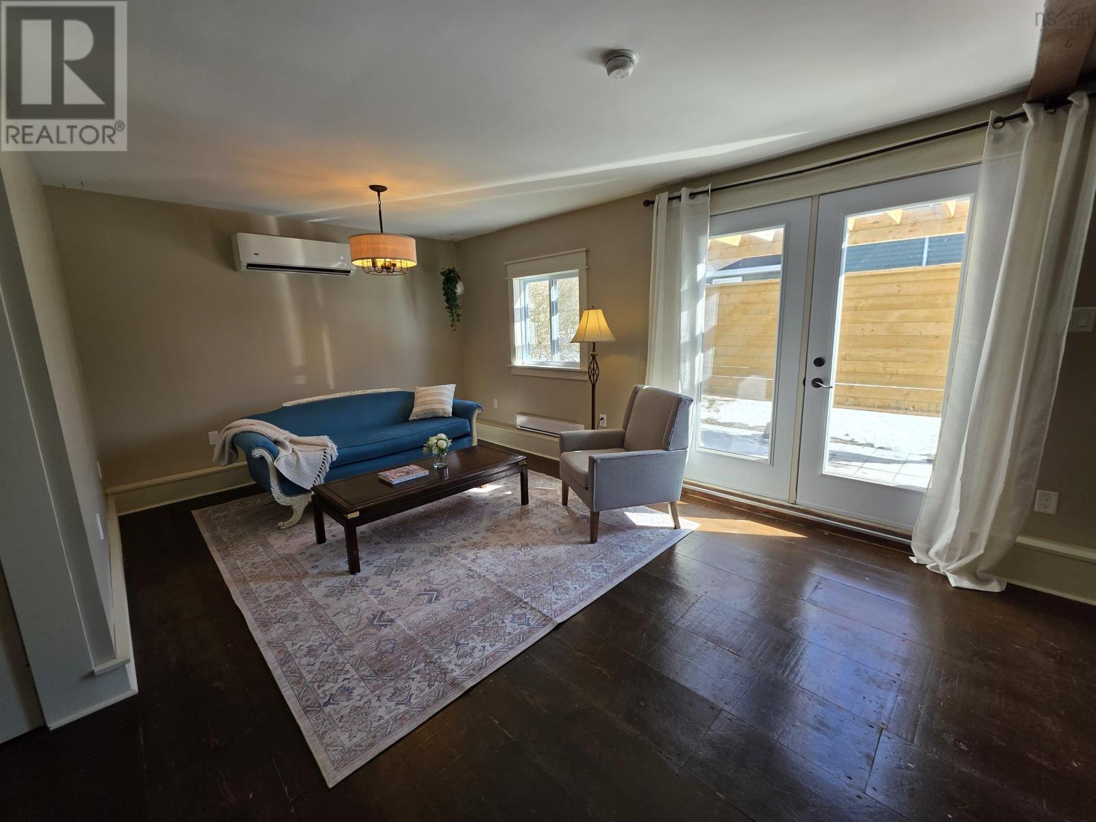 Property 7 of 18 of 123 MOUNT EDWARD Road