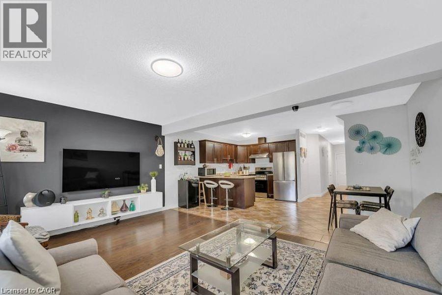 975 STRASBURG Road Unit# 7, Kitchener, Ontario, N2E0A8 — Photo 7