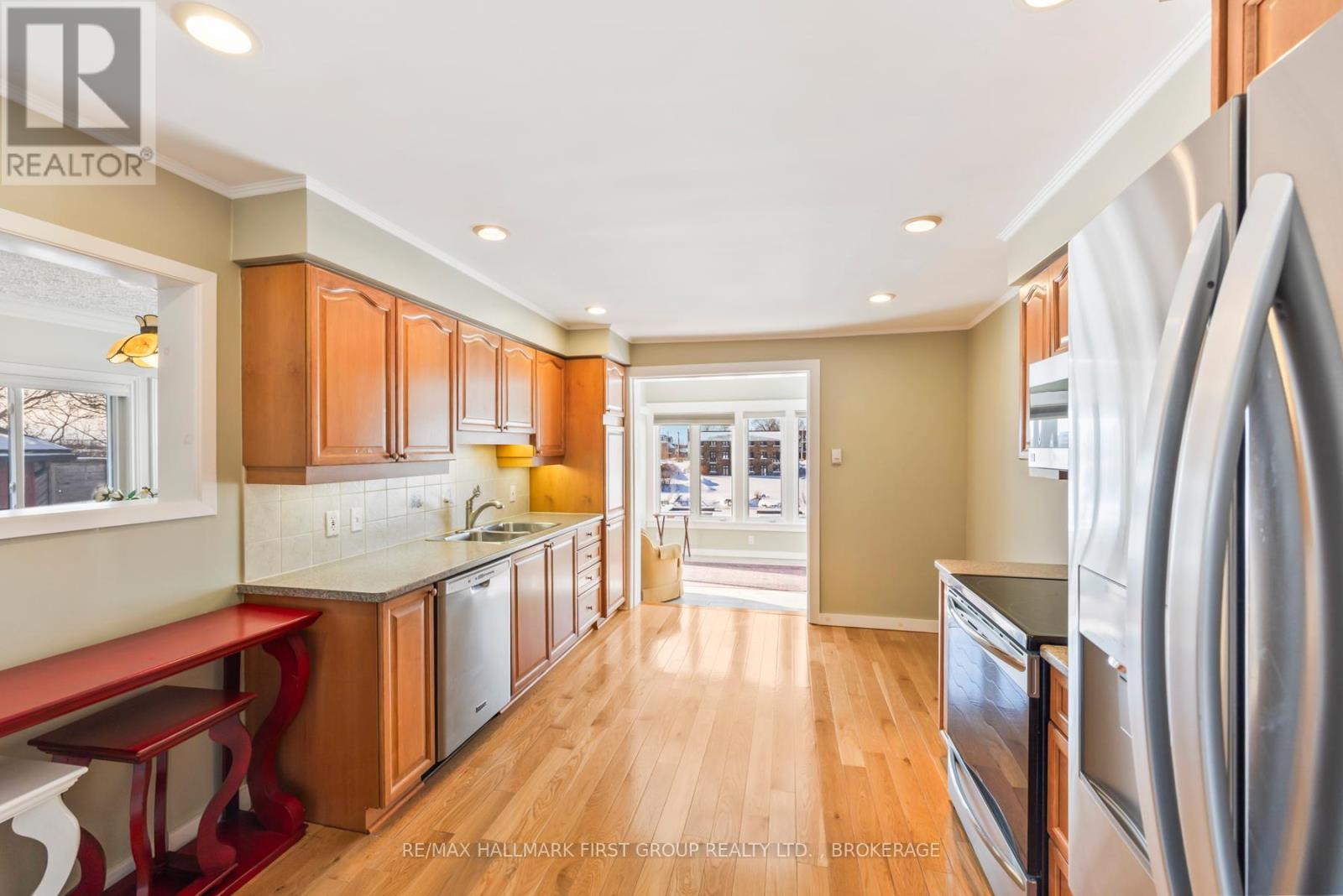 370 STONE STREET S - 12