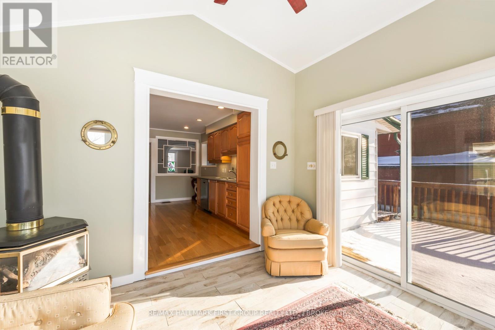 370 STONE STREET S - 17