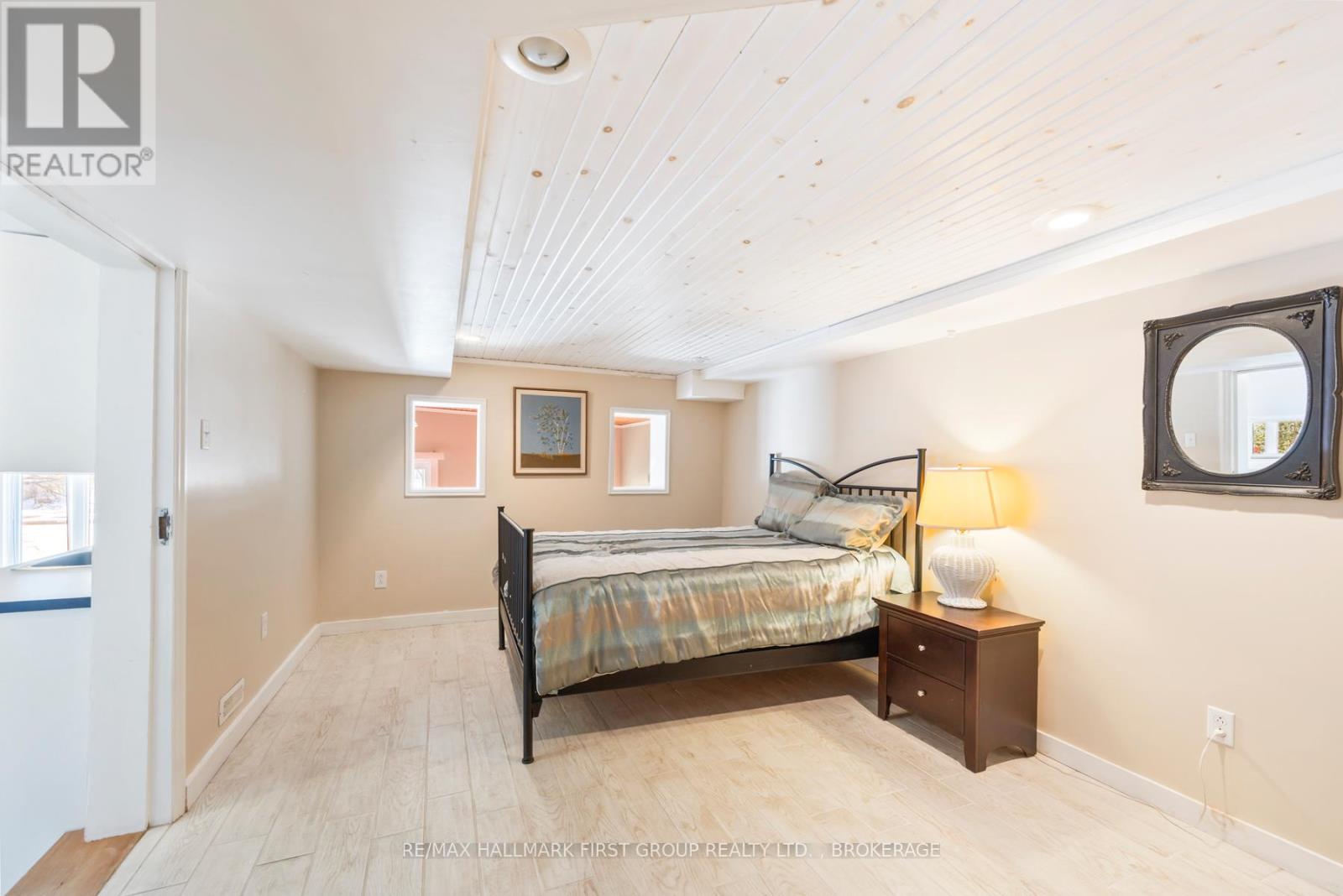 370 STONE STREET S - 25