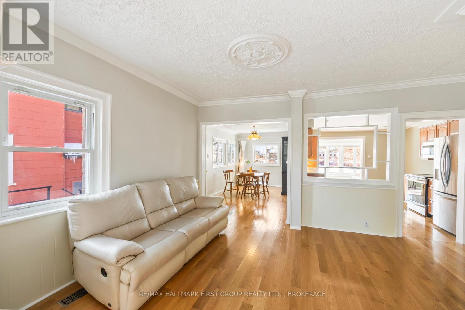 370 STONE STREET S - 8