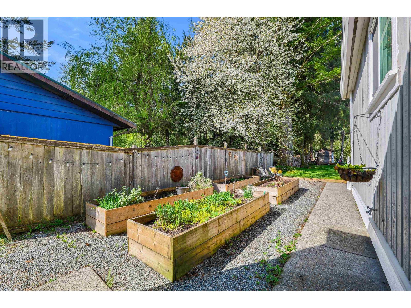1110 LARAMEE ROAD, Squamish