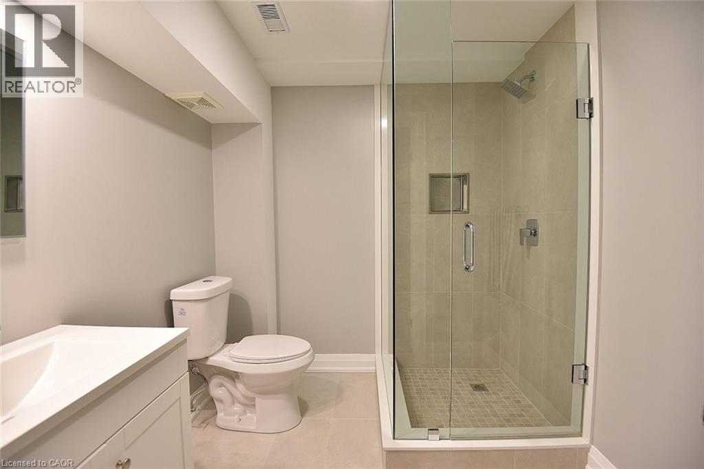 49 RIVEROAKS Drive, Mount Hope, Ontario, L0R1W0 — Photo 25