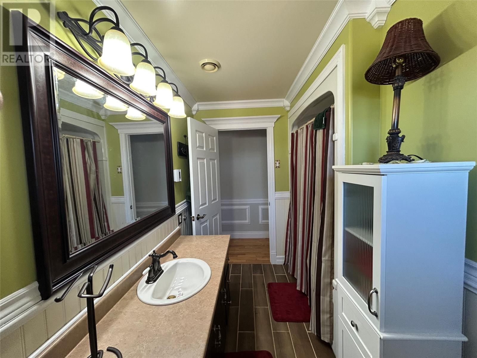 58 Forest Road - 23
