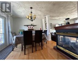 58 Forest Road thumbnail 17