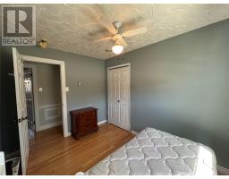 58 Forest Road thumbnail 29
