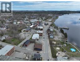 61 Milltown Boulevard, St  Stephen, NB E3L1G4 Photo 9