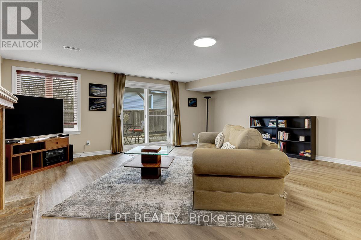 346 JACKSON STITT CIRCLE - 31