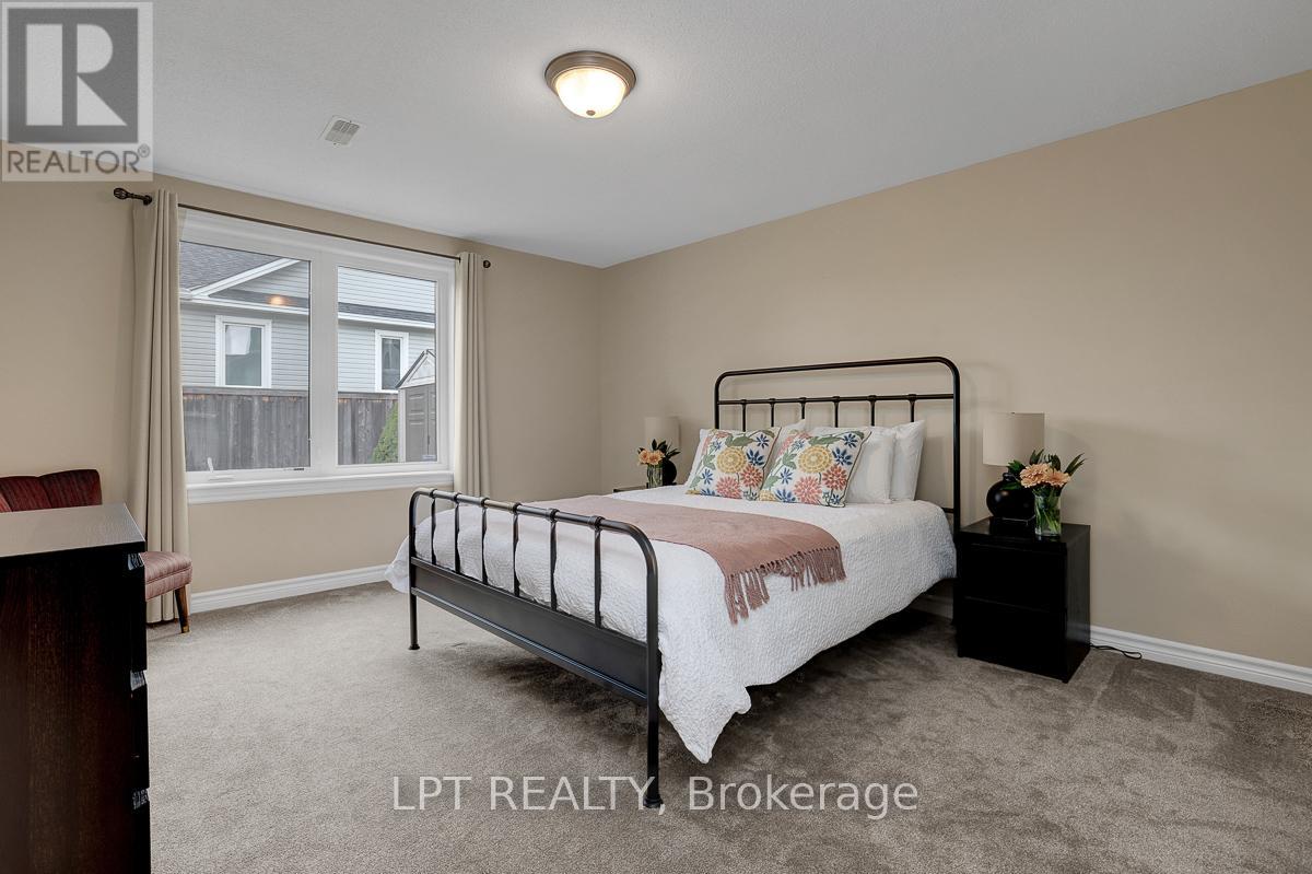 346 JACKSON STITT CIRCLE - 33