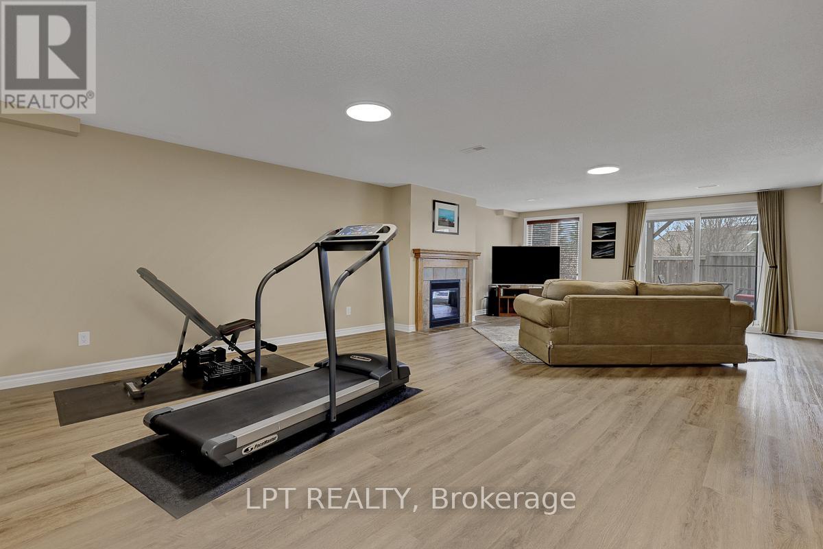 346 JACKSON STITT CIRCLE - 28