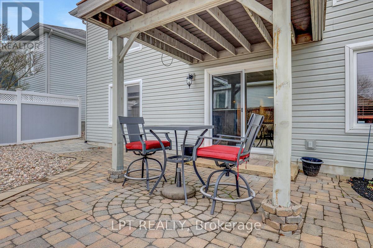 346 JACKSON STITT CIRCLE - 32
