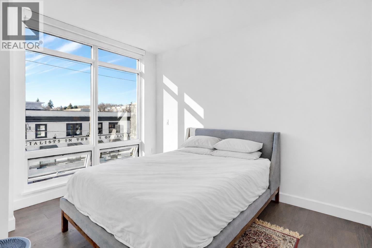 307 3668 W 10TH AVENUE, Vancouver