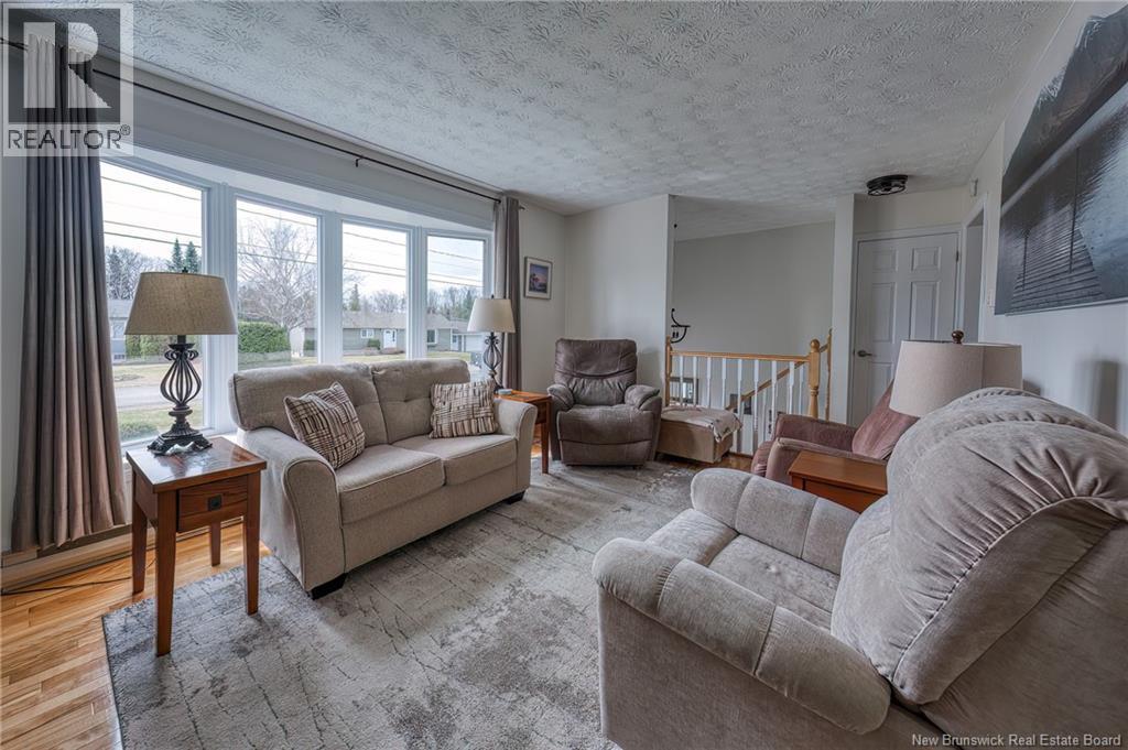 92 Hillcrest Drive - 26