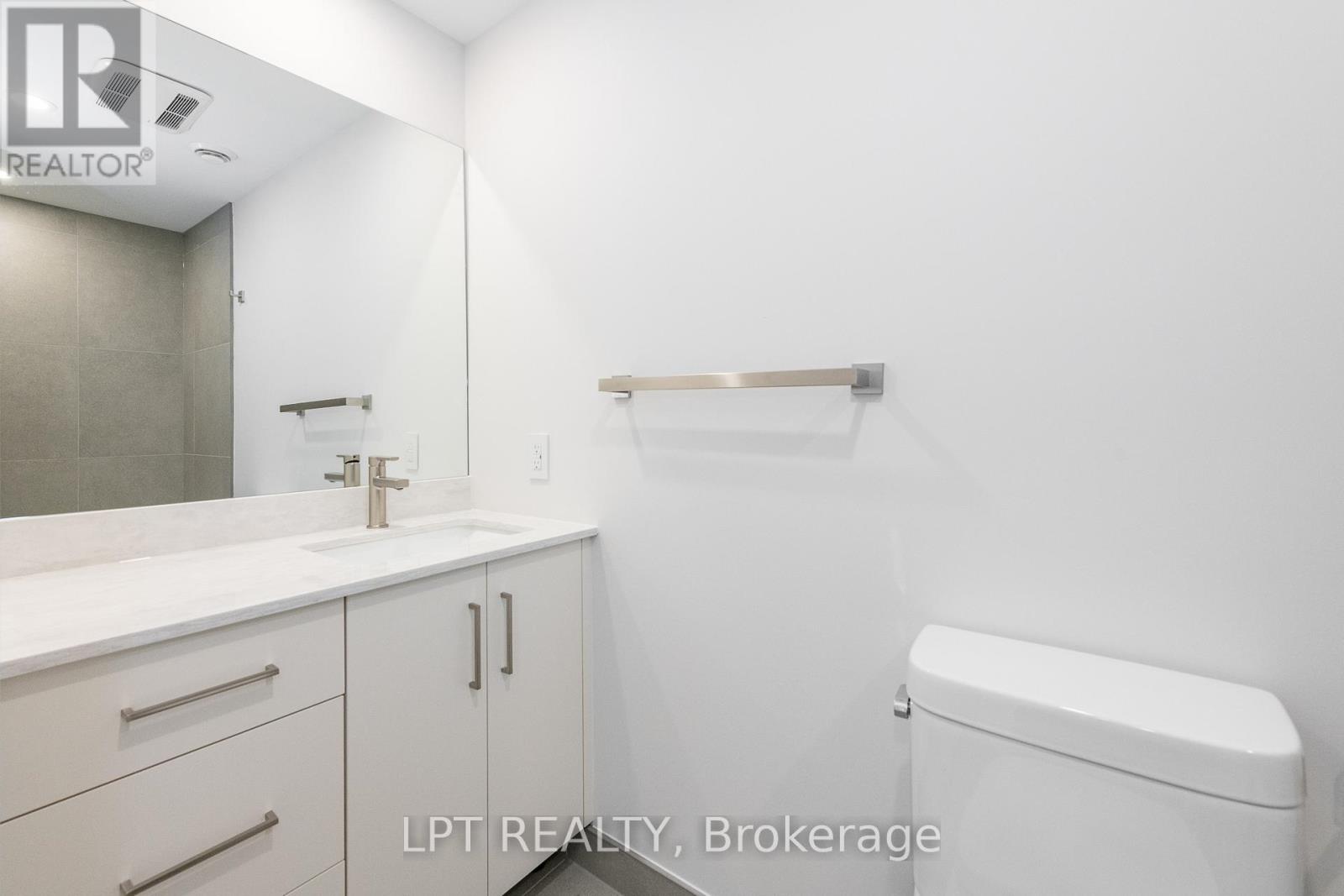 1 Bath Multi-Family for Rent in Ottawa – 1 – 250 SHAKESPEARE STREET, Ottawa – MLS# X13078196 - Image 7