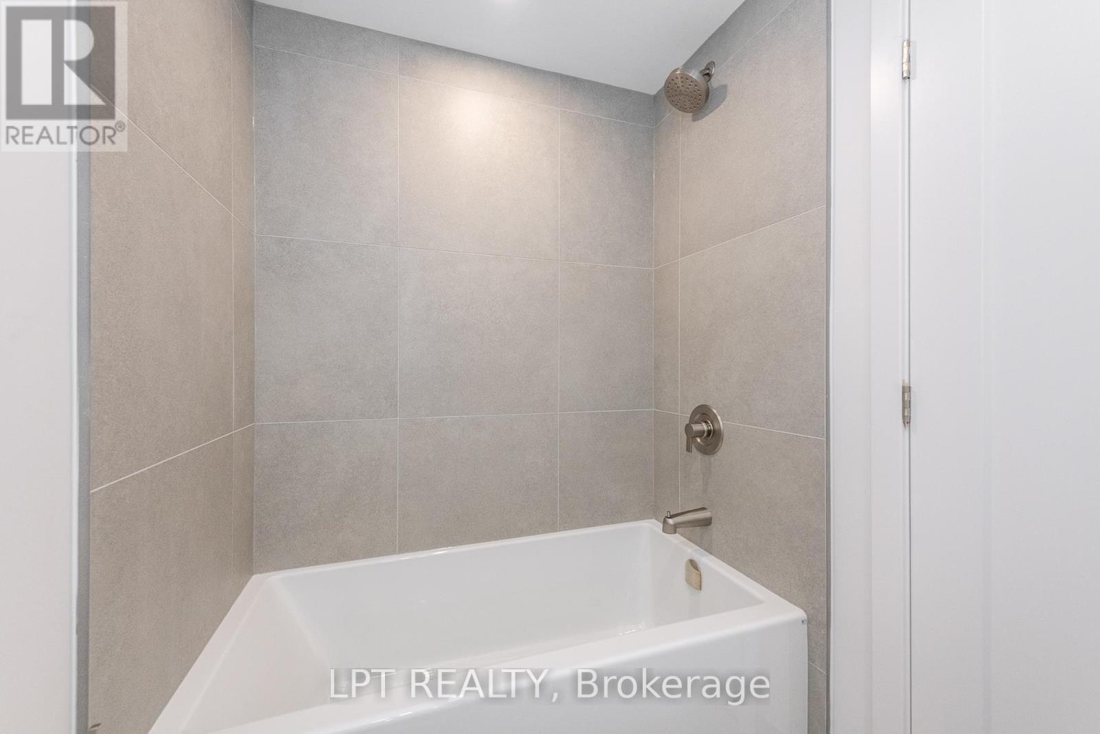 1 Bath Multi-Family for Rent in Ottawa – 1 – 250 SHAKESPEARE STREET, Ottawa – MLS# X13078196 - Image 8