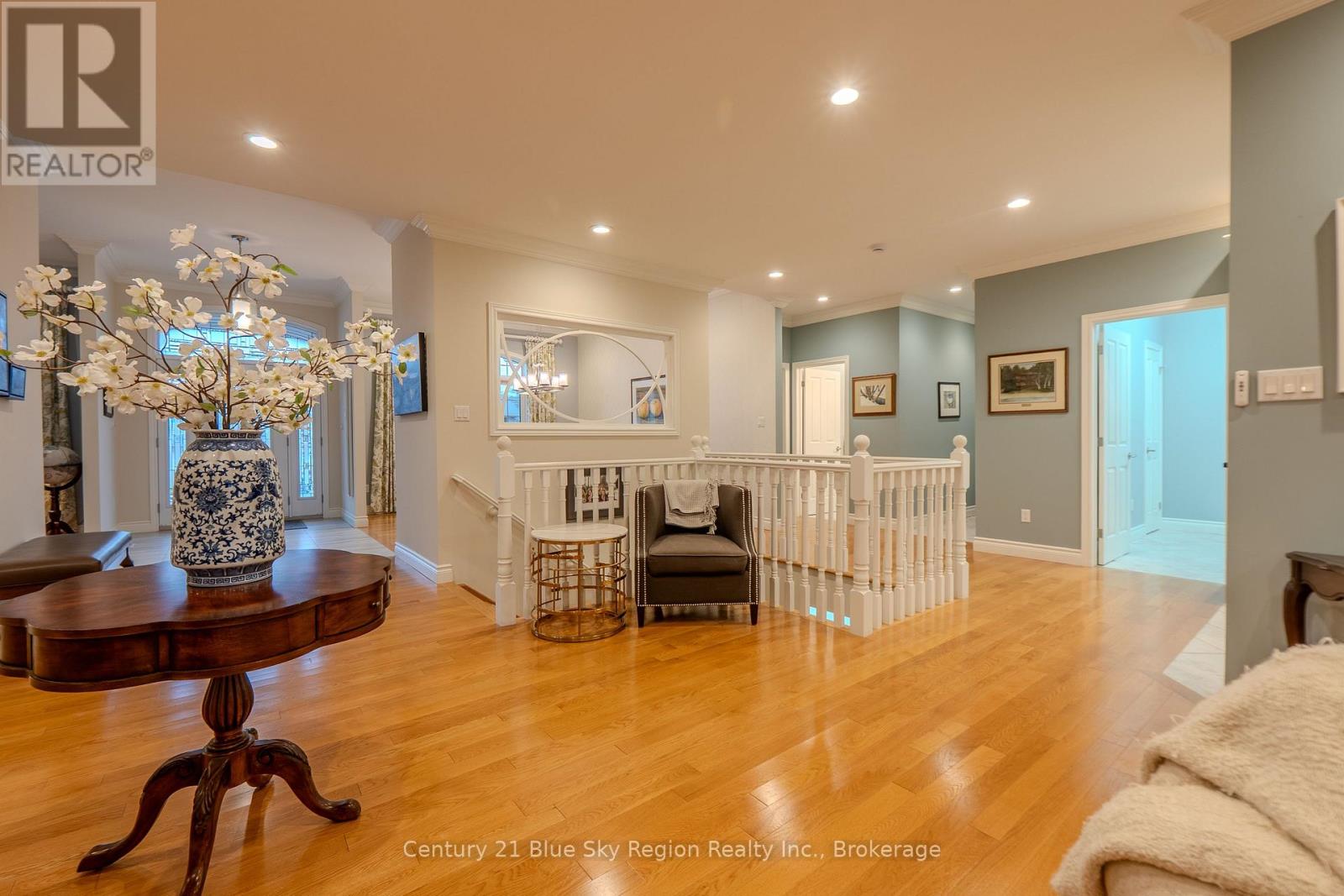 30 VERMONT CRESCENT - 5