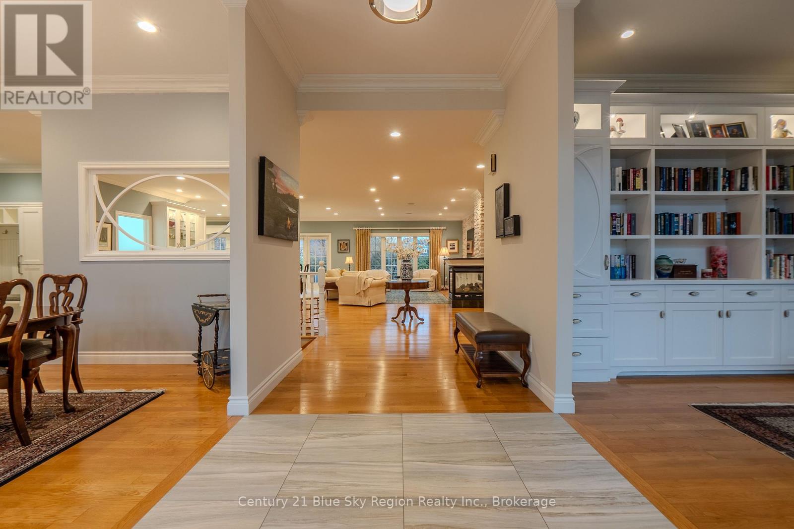 30 VERMONT CRESCENT - 6