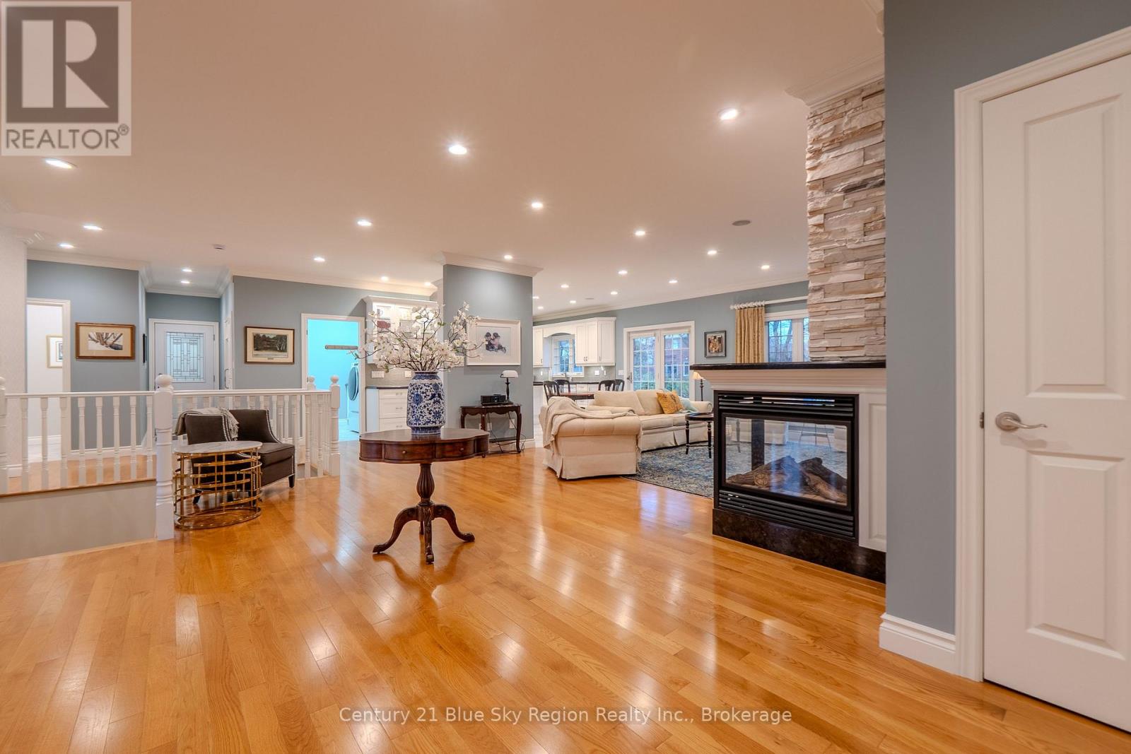 30 VERMONT CRESCENT - 8