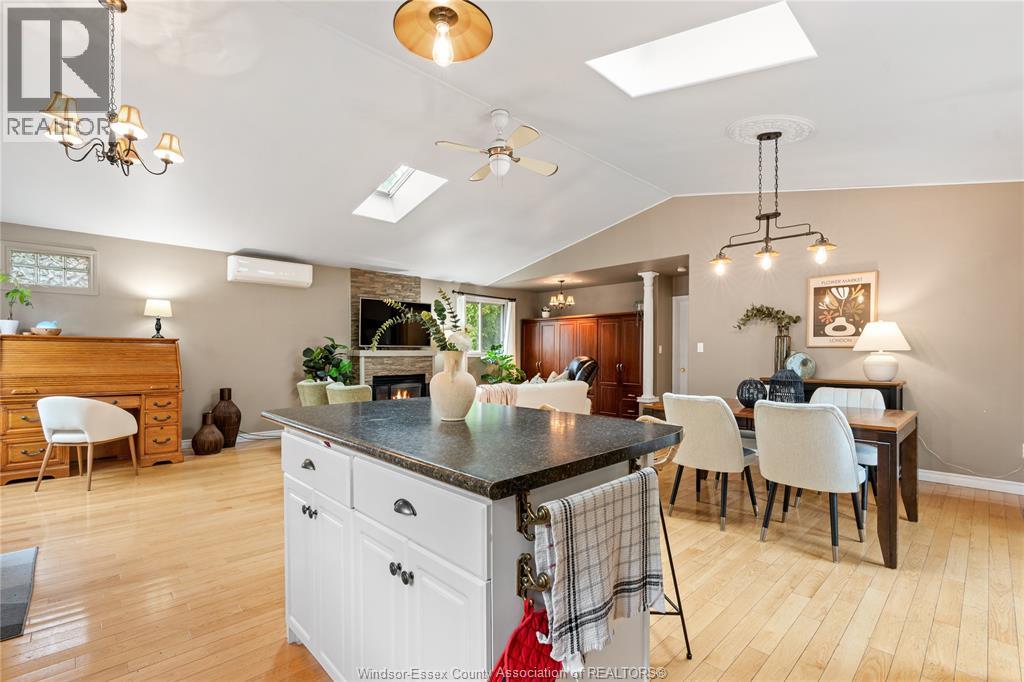 145 LANGTRY, Essex, Ontario, N8M1H1 — Photo 11