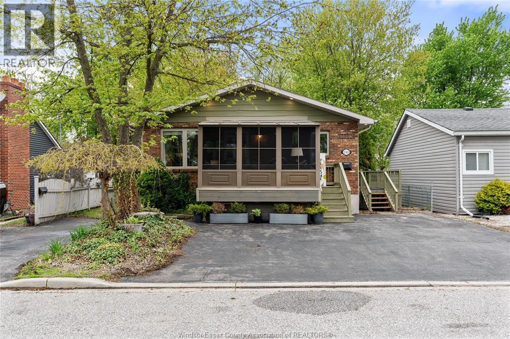 145 LANGTRY, Essex, Ontario, N8M1H1 — Photo 2