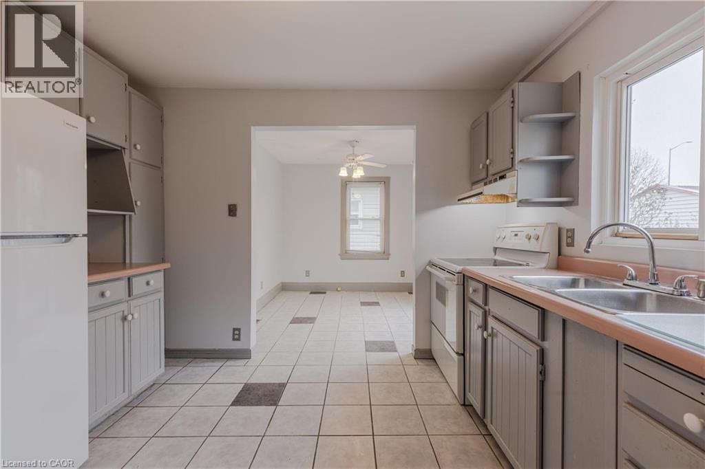 6407 FREDERICA Street, Niagara Falls, Ontario, L2G1C5 — Photo 9
