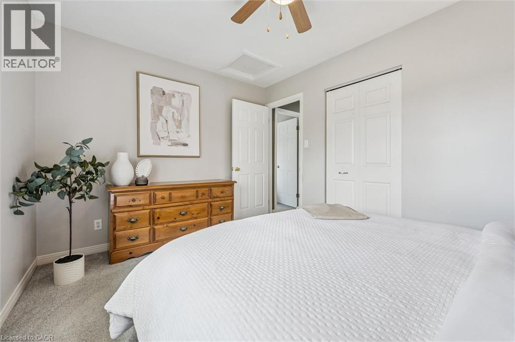 33 KINGFISHER Drive, Elmira, Ontario, N3B3K4 — Photo 12