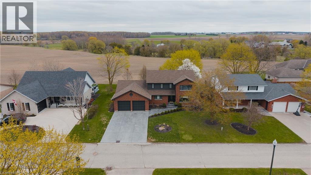 890 PERKIN Crescent, Listowel, Ontario, N4W3R8 — Photo 5