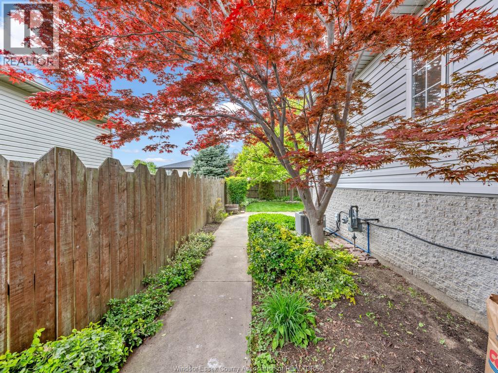 446 BRIAR RIDGE AVENUE, Amherstburg, Ontario, N9V3W9 — Photo 5