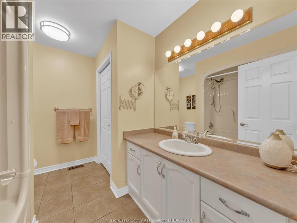 446 BRIAR RIDGE AVENUE, Amherstburg, Ontario, N9V3W9 — Photo 25