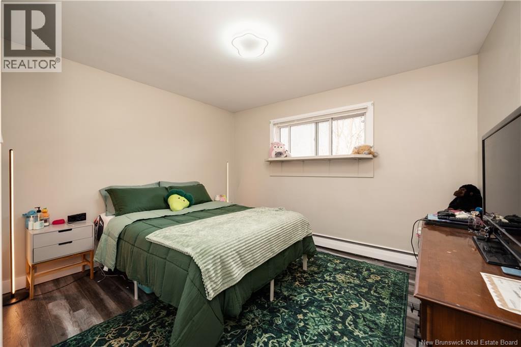 89 Mount Royal Boulevard - 16