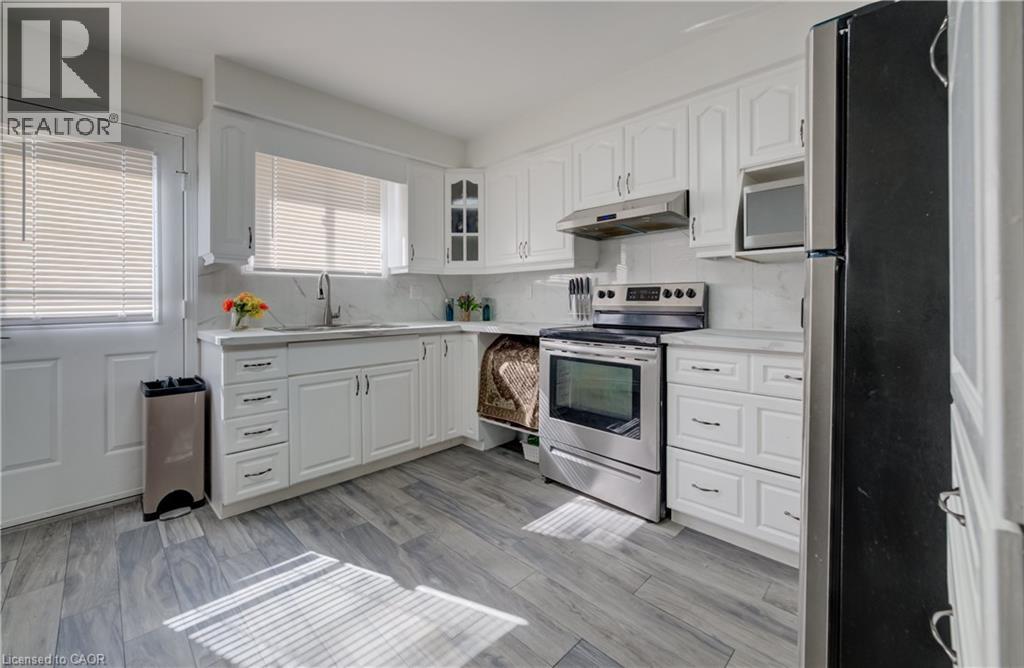 115 WESTVALE Drive - 12